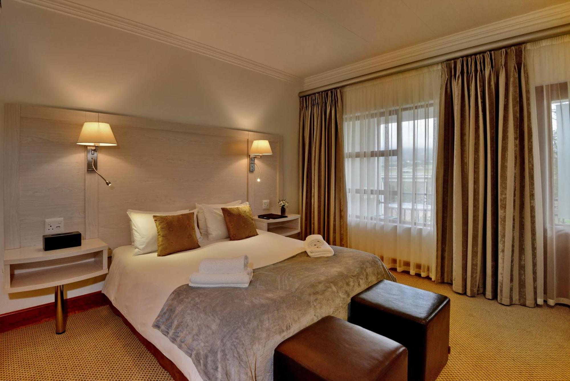 Val Du Charron Wine & Leisure Estate 4*
